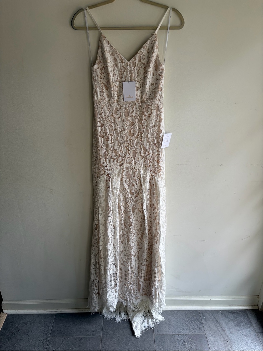 NWT! LULUs Flynn White Lace Maxi Dress Size Small - Picture 4 of 12